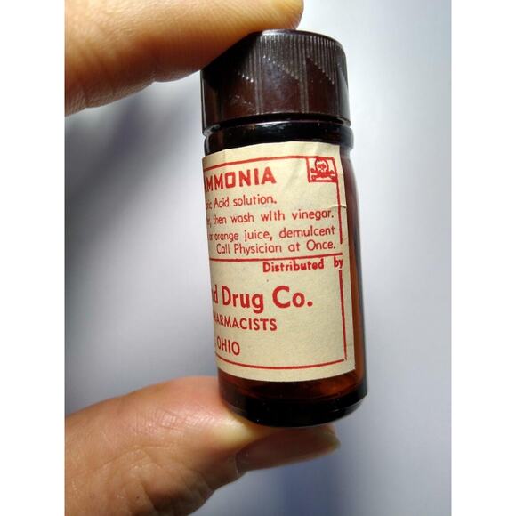 Amber Poison Medicine Bottle Aqua Ammonia Skull And Crossbones Pharmacists Label - Picture 3 of 6